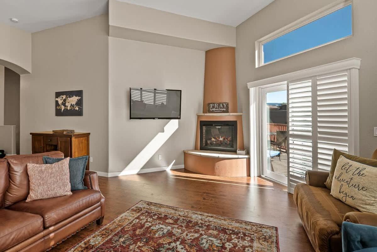 Family Friendly Sedona Townhome In Golf Community エクステリア 写真